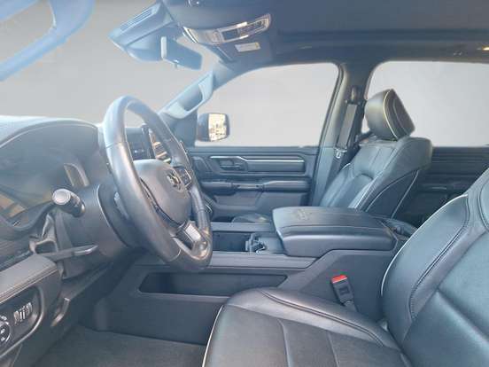 RAM-1500-5.7 V8 GASOLINA LIMITED CD 4X4 AUTOMÁTICO RAM-1500-2023