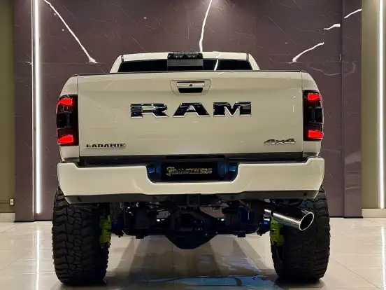 RAM-2500-6.7 I6 TURBO DIESEL LARAMIE CD 4X4 AUTOMÁTICO RAM-2500-2020