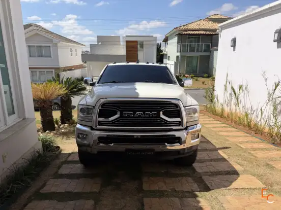RAM-2500-6.7 LARAMIE 4X4 CD I6 TURBO DIESEL 4P AUTOMÁTICO RAM-2500-2017
