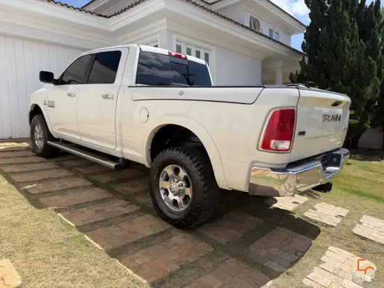 RAM-2500-6.7 LARAMIE 4X4 CD I6 TURBO DIESEL 4P AUTOMÁTICO RAM-2500-2017