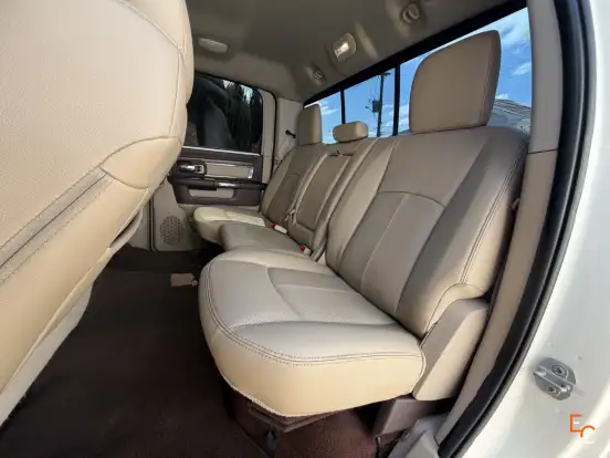 RAM-2500-6.7 LARAMIE 4X4 CD I6 TURBO DIESEL 4P AUTOMÁTICO RAM-2500-2017