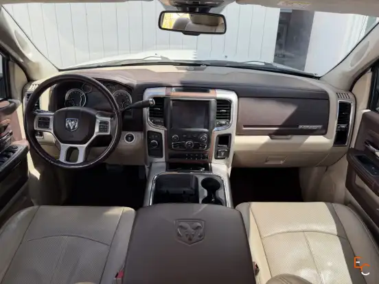 RAM-2500-6.7 LARAMIE 4X4 CD I6 TURBO DIESEL 4P AUTOMÁTICO RAM-2500-2017