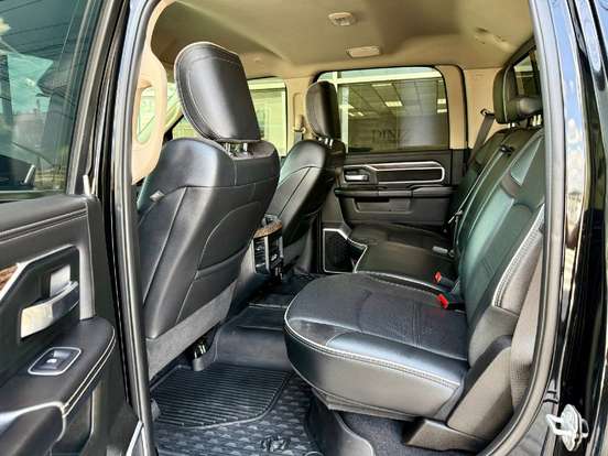 RAM-2500-6.7 I6 TURBO DIESEL LARAMIE CD 4X4 AUTOMÁTICO RAM-2500-2020