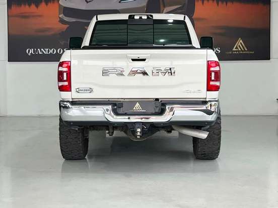 RAM-3500-6.7 I6 TURBO DIESEL LARAMIE CD 4X4 AUTOMÁTICO RAM-3500-2024