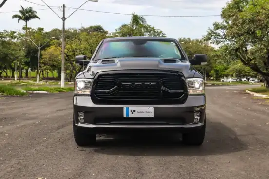 RAM-CLASSIC-5.7 V8 GASOLINA LARAMIE CD 4X4 AUTOMÁTICO RAM-CLASSIC-2022