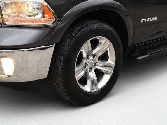 RAM-CLASSIC-5.7 V8 GASOLINA LARAMIE CD 4X4 AUTOMÁTICO RAM-CLASSIC-2023