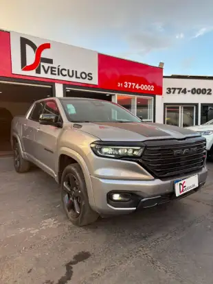 RAM-RAMPAGE-2.0 HURRICANE 4 TURBO GASOLINA R/T 4X4 AUTOMÁTICO RAM-RAMPAGE-2025