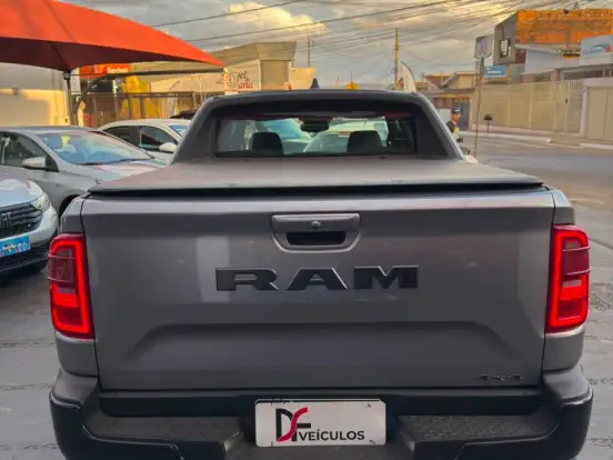 RAM-RAMPAGE-2.0 HURRICANE 4 TURBO GASOLINA R/T 4X4 AUTOMÁTICO RAM-RAMPAGE-2025