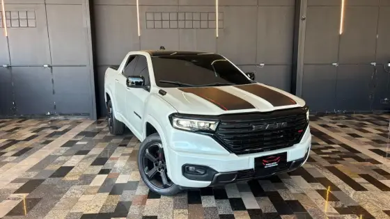 RAM RAMPAGE 2.0 HURRICANE 4 TURBO GASOLINA R/T 4X4 AUTOMÁTICO