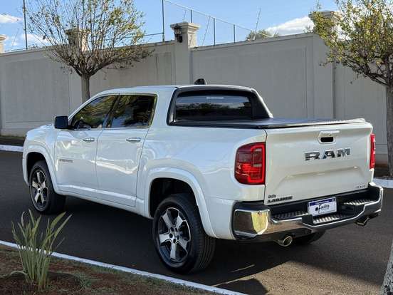 RAM-RAMPAGE-2.0 HURRICANE 4 TURBO GASOLINA LARAMIE 4X4 AUTOMÁTICO RAM-RAMPAGE-2023