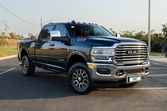 RAM 3500 6.7 I6 TURBO DIESEL LIMITED LONGHORN CD 4X4  AUTOMÁTICO