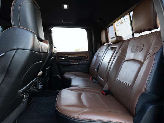 RAM-3500-6.7 I6 TURBO DIESEL LIMITED LONGHORN CD 4X4 AUTOMÁTICO RAM-3500-2023