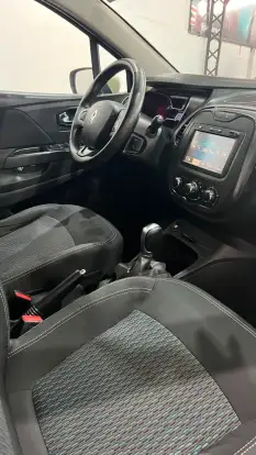 RENAULT-CAPTUR-2017