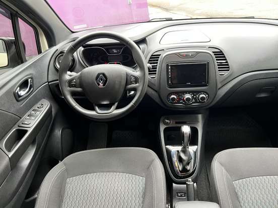 RENAULT-CAPTUR-2020