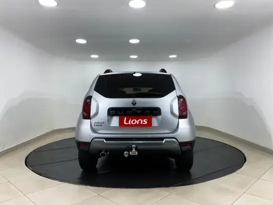 RENAULT-DUSTER-2017