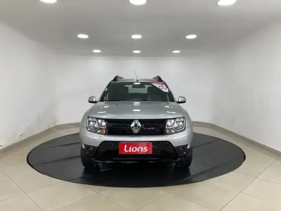 RENAULT-DUSTER-2020