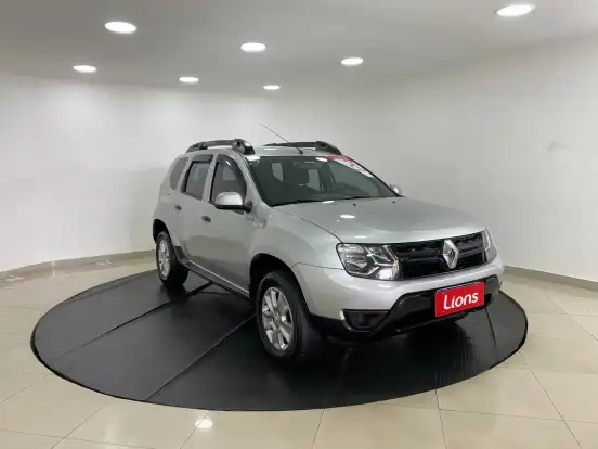 RENAULT-DUSTER-2020