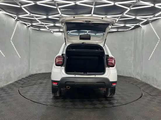 RENAULT-DUSTER-2025