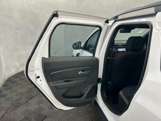 RENAULT-DUSTER-2025