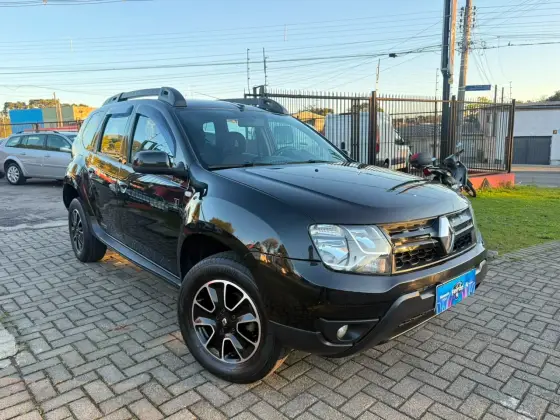 RENAULT DUSTER 1.6 DAKAR 4X2 16V FLEX 4P MANUAL RENAULT DUSTER 1.6 DAKAR 4X2 16V FLEX 4P MANUAL