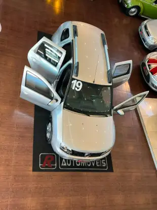 RENAULT-DUSTER-2018