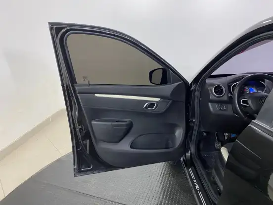 RENAULT-KWID-2021