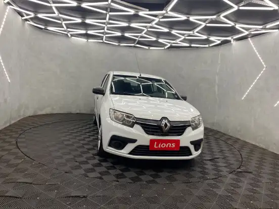 RENAULT-LOGAN-2023