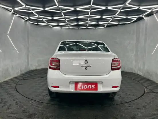 RENAULT-LOGAN-2025