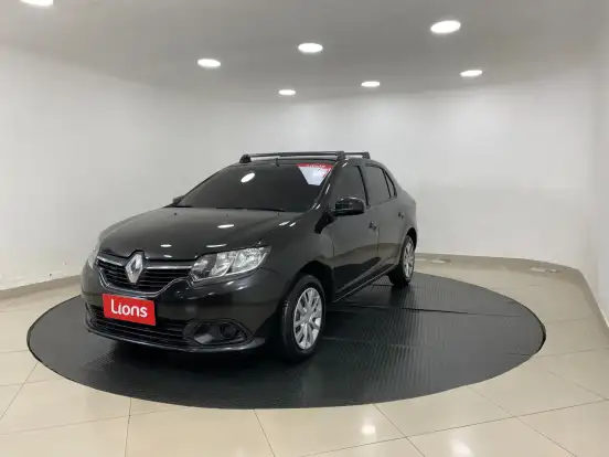 RENAULT-LOGAN-2017