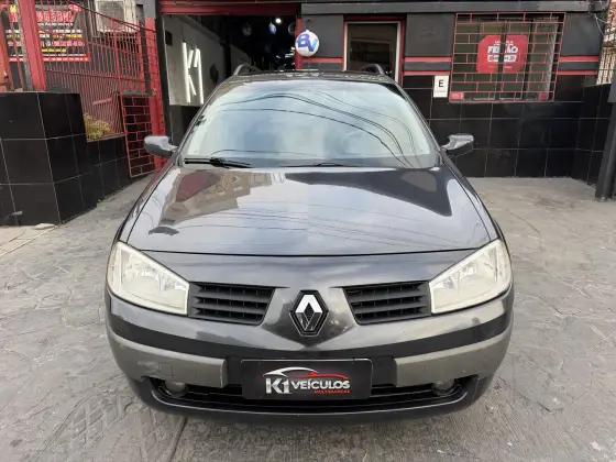 RENAULT MEGANE 1.6 DYNAMIQUE GRAND TOUR 16V FLEX 4P MANUAL RENAULT MEGANE 1.6 DYNAMIQUE GRAND TOUR 16V FLEX 4P MANUAL