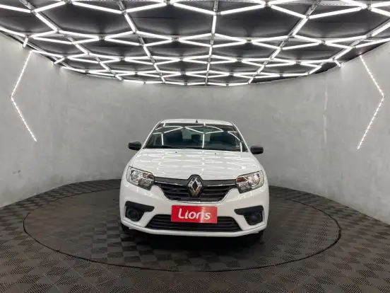 RENAULT-SANDERO-2021