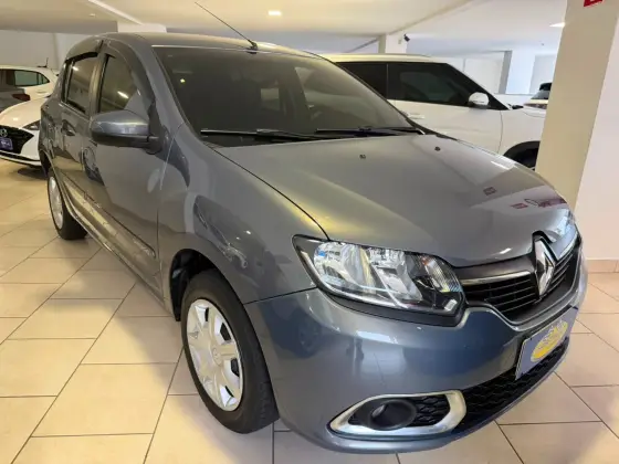 RENAULT SANDERO 1.6 EXPRESSION 8V FLEX 4P AUTOMATIZADO