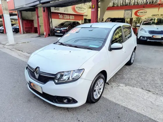 RENAULT SANDERO 1.6 EXPRESSION 8V FLEX 4P MANUAL RENAULT SANDERO 1.6 EXPRESSION 8V FLEX 4P MANUAL