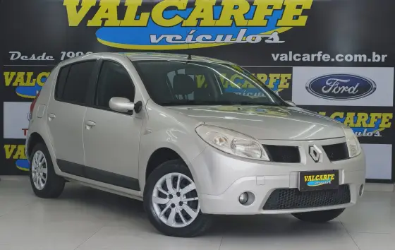 RENAULT SANDERO 1.6 PRIVILÉGE 16V FLEX 4P MANUAL RENAULT SANDERO 1.6 PRIVILÉGE 16V FLEX 4P MANUAL