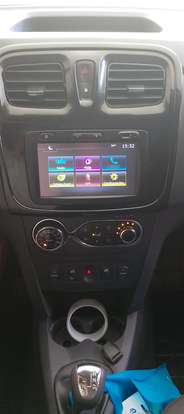 RENAULT-SANDERO-2017