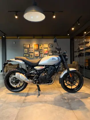 ROYAL ENFIELD GUERRILLA 450 ROYAL ENFIELD GUERRILLA 450