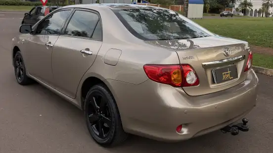 TOYOTA-COROLLA-2010