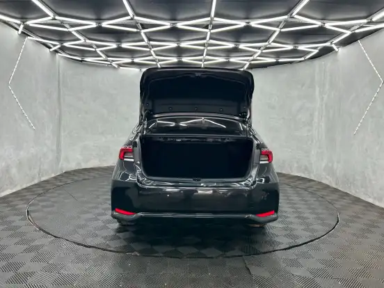 TOYOTA-COROLLA-2024