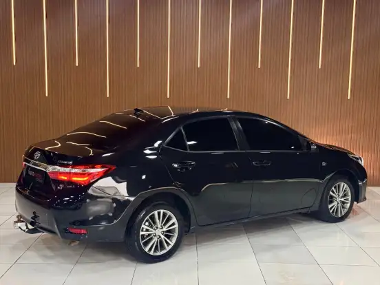 TOYOTA-COROLLA-2014