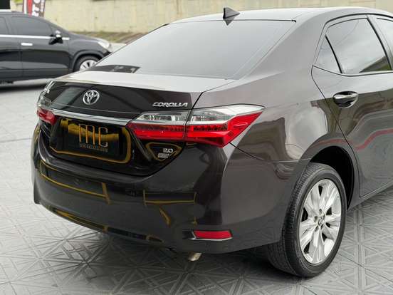 TOYOTA-COROLLA-2018