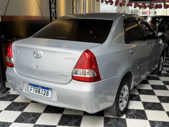 TOYOTA-ETIOS-1.5 XS 16V FLEX 4P MANUAL TOYOTA-ETIOS-2015