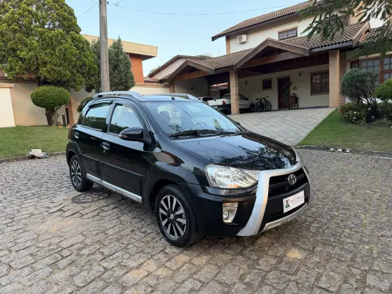 TOYOTA ETIOS CROSS 1.5 16V FLEX 4P MANUAL TOYOTA ETIOS CROSS 1.5 16V FLEX 4P MANUAL