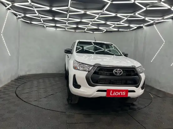 TOYOTA-HILUX-2.8 D-4D TURBO DIESEL CD POWER PACK 4X4 MANUAL TOYOTA-HILUX-2024