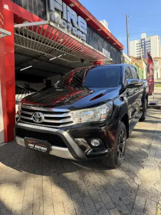 TOYOTA HILUX 2.8 SRV 4X4 CD 16V DIESEL 4P AUTOMÁTICO TOYOTA HILUX 2.8 SRV 4X4 CD 16V DIESEL 4P AUTOMÁTICO