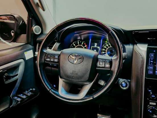 TOYOTA-HILUX-2.7 SR 4X2 CD 16V FLEX 4P AUTOMÁTICO TOYOTA-HILUX-2018