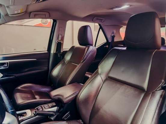 TOYOTA-HILUX-2018