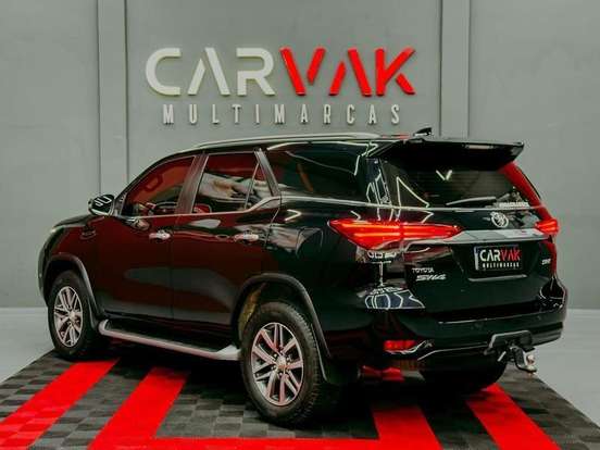TOYOTA-HILUX-2018
