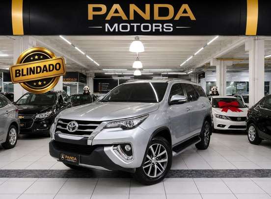 TOYOTA-HILUX-2016