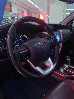 TOYOTA-HILUX-2016