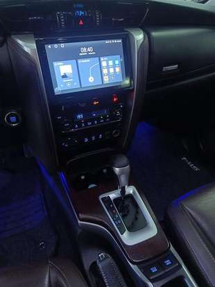 TOYOTA-HILUX-2016